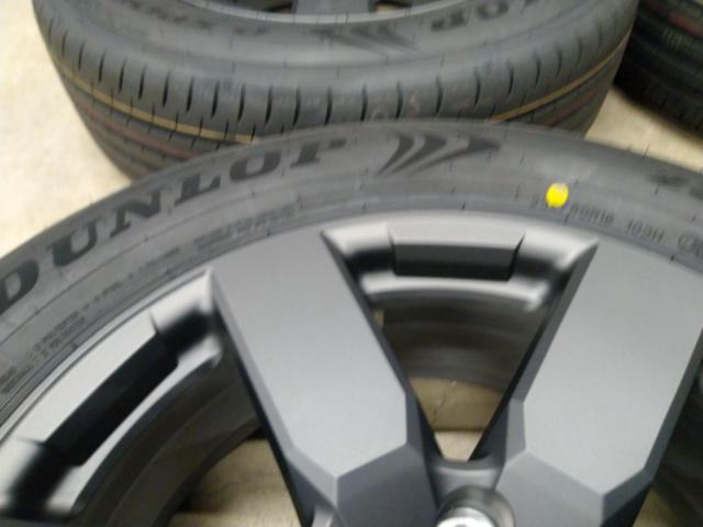 Toyota
60 system
RAV4
Adventure
Original wheel
+
DUNLOP
e.SPORT
MAXX