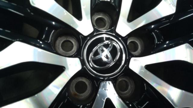 Toyota
30 series
Alphard / Vellfire
Late version
Genuine cutting bright wheel
+
YOKOHAMA
BluEarth-RV
RV03