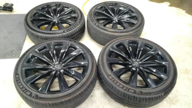 Toyota
Crown Sports
Z grade
Original wheel
+
MICHELIN
e･PRIMACY