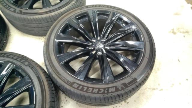 Toyota
Crown Sports
Z grade
Original wheel
+
MICHELIN
e･PRIMACY