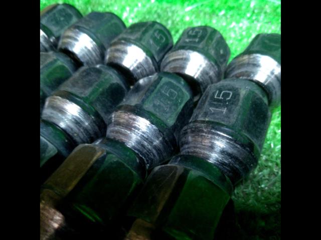 BBS
Hexagon cap nut
M12 × P1.5
21 HEX