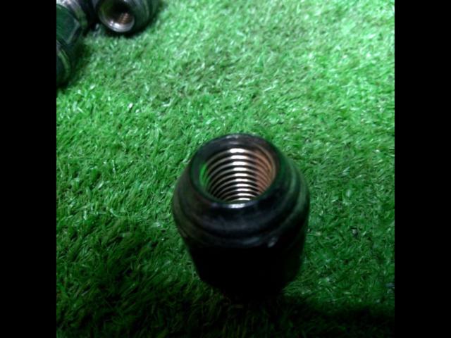 BBS
Hexagon cap nut
M12 × P1.5
21 HEX