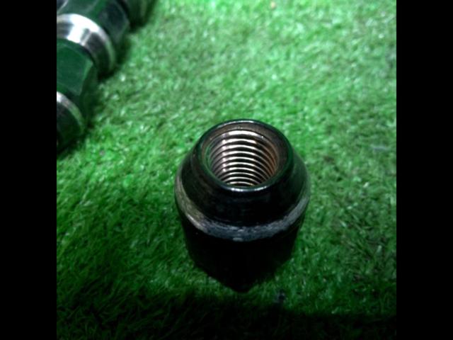 BBS
Hexagon cap nut
M12 × P1.5
21 HEX