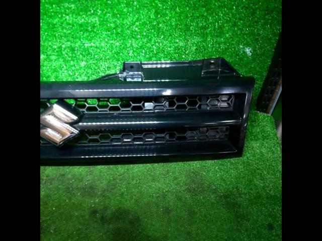 Suzuki Jimny/JB23 Genuine Parts
Front grille