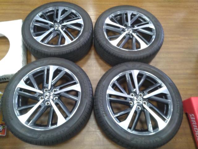 Free in-store try-on
Toyota
Corolla Cross
Z grade
Previous period
Original wheel
+
BRIDGESTONE
ALENZA
H / L33
Corolla Cross, C-HR, Estima, etc.