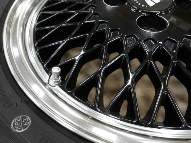 ENKEI with new tires
NeoClassic
92
+
KENDA
KR203 Spacia/N-BOX/Tanto etc.