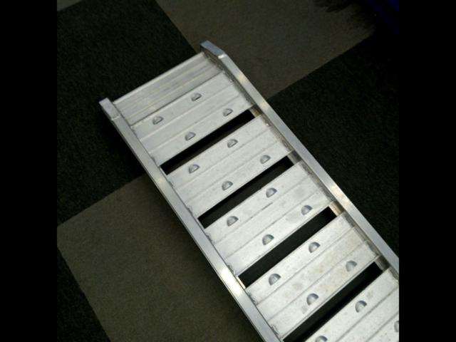 Approximately 1800x250mm
Load capacity: 200kg, Manufacturer unknown
Ladder Folding