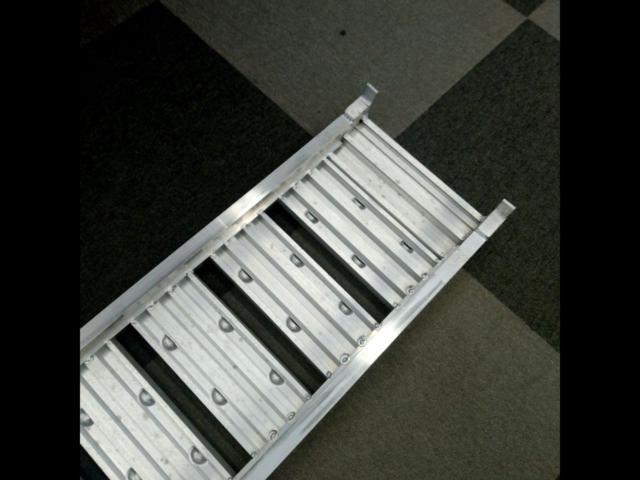 Approximately 1800x250mm
Load capacity: 200kg, Manufacturer unknown
Ladder Folding