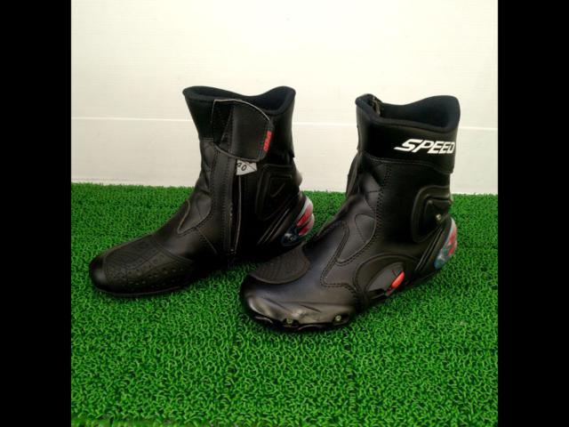 Size: 40 Riding Tribe
SPEED
BIKERS
Riding shoes
