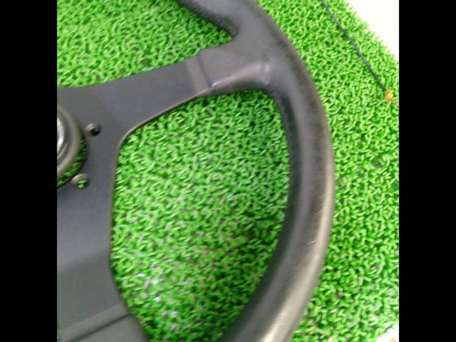 365mm NARDI
GARA3
Leather steering wheel