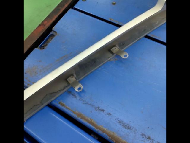 *2F warehouse storage
NISSAN
Genuine OP
Front lip spoiler
E52 Elgrand (Early Model)