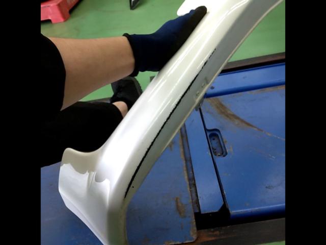 *2F warehouse storage
NISSAN
Genuine OP
Front lip spoiler
E52 Elgrand (Early Model)