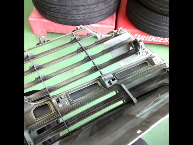 *2F warehouse storage
NISSAN genuine
Front grille
E52 Elgrand Highway Star (Early Model)