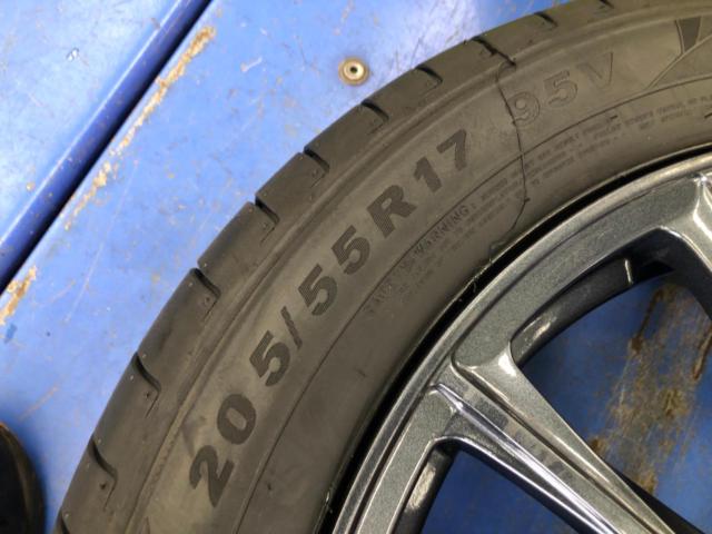 HOT
STUFF
WAREN
W05
+
KENDA
KR 203