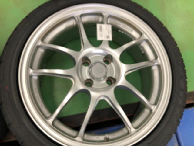 ENKEI
PerformanceLine
PF01
+
KENDA
KR 20