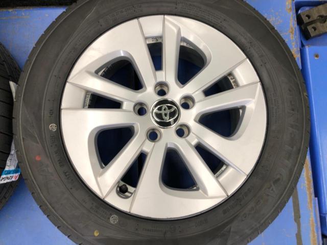 TOYOTA
50 system / Prius
Genuine
Wheel
+
KENDA
KR 203