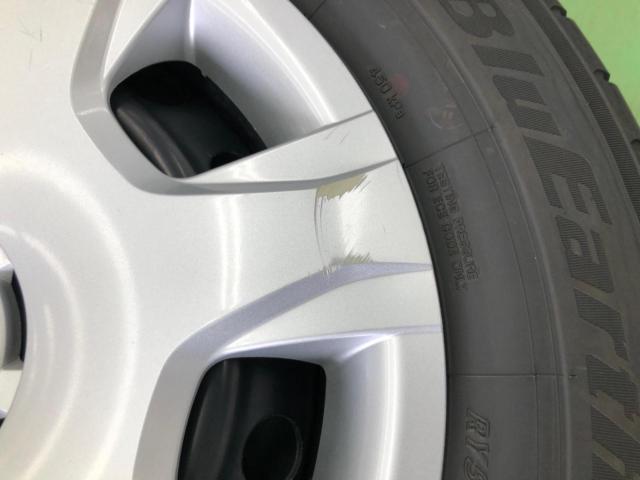 TOYOTA
Hiace 200
Genuine steel wheel
+
YOKOHAMA
BluEarth
RY55