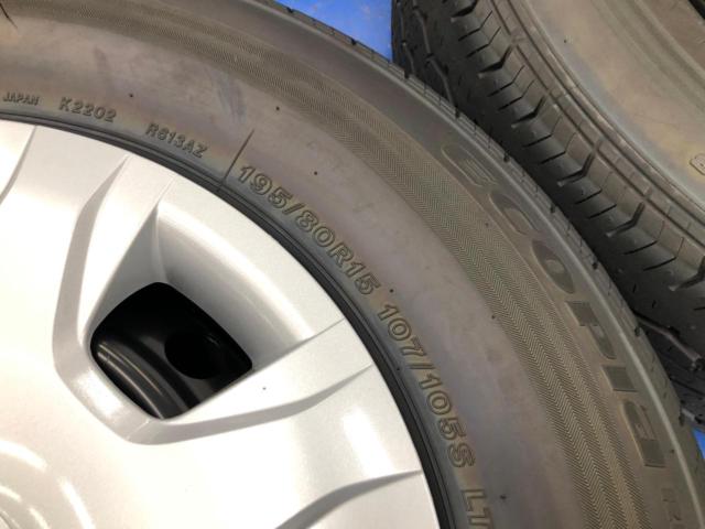 TOYOTA
Hiace 200
Genuine steel wheel
+
BRIDGESTONE
ECOPIa
RD613