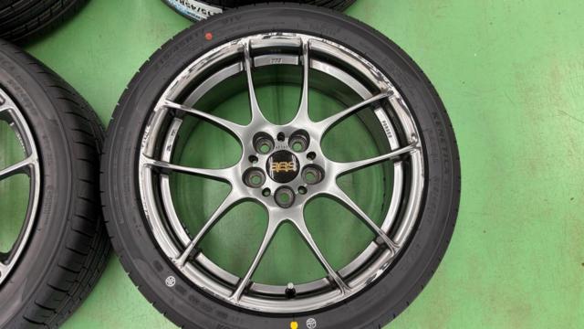 BBS (BB es)
RF507
+
KENDA (Kenda)
KENDA (Kenda)
KR 203
215 / 45R17
91V
XL
 Balance adjusted 