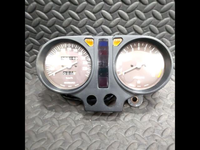 SUZUKI genuine
240 km/h scale
Meter set for GS750/early model