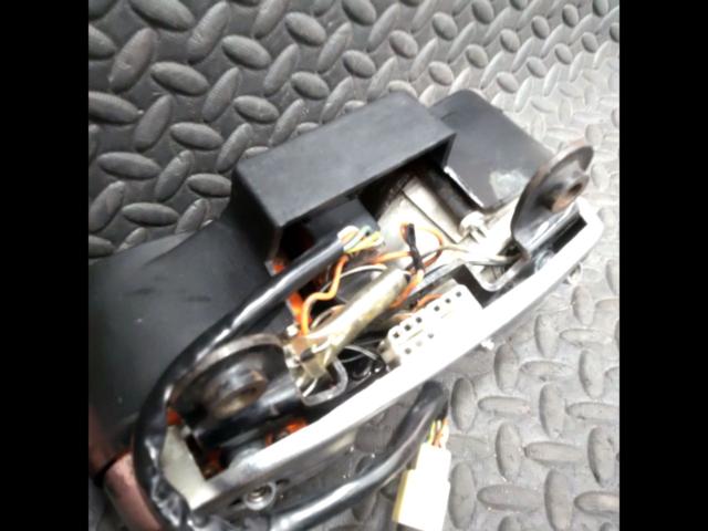 SUZUKI genuine
240 km/h scale
Meter set for GS750/early model