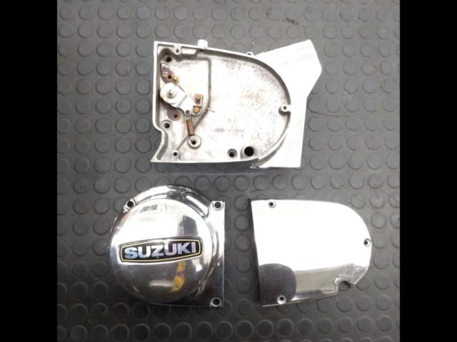 SUZUKI
Generator cover / Clutch cover / Sprocket cover GT380