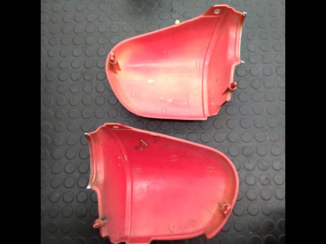 HONDA genuine
Side cover for CB400T/Hawk II