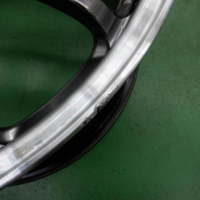 RAYS
VOLK
RACING
CE28N