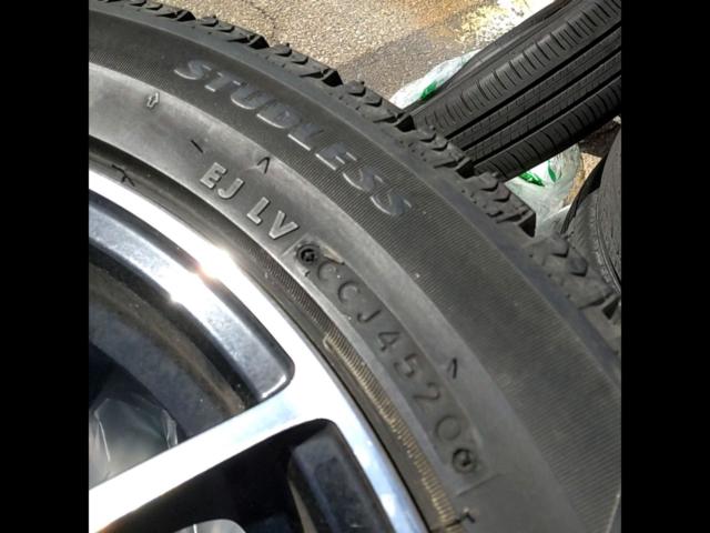 BRIDGESTONE
ECO
FORME + BRIDGESTONE
BLZZAK
VRX2