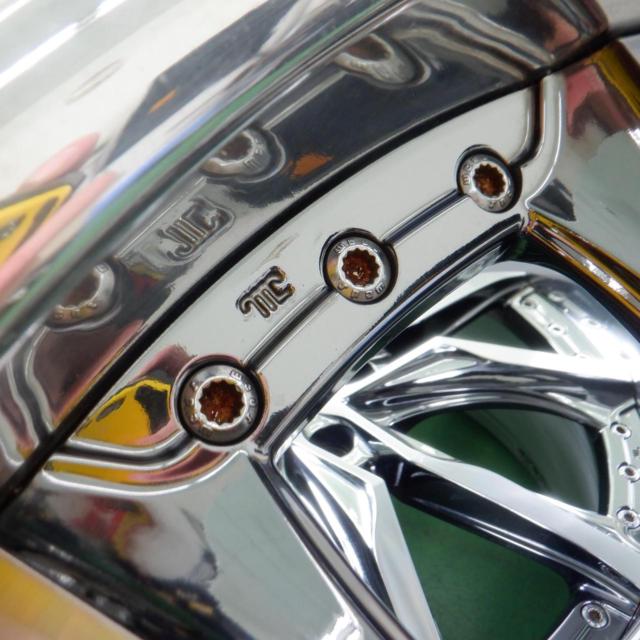 weds
kranze
Kranze
VERAE
+
WINRUN
R330 with new tires