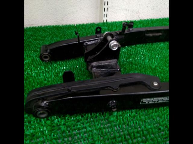 Genuine Honda swingarm
Guromu (JC61)