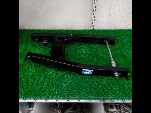 Genuine Honda swingarm
Guromu (JC61)
