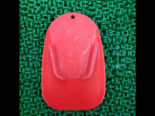 Other side stand pads