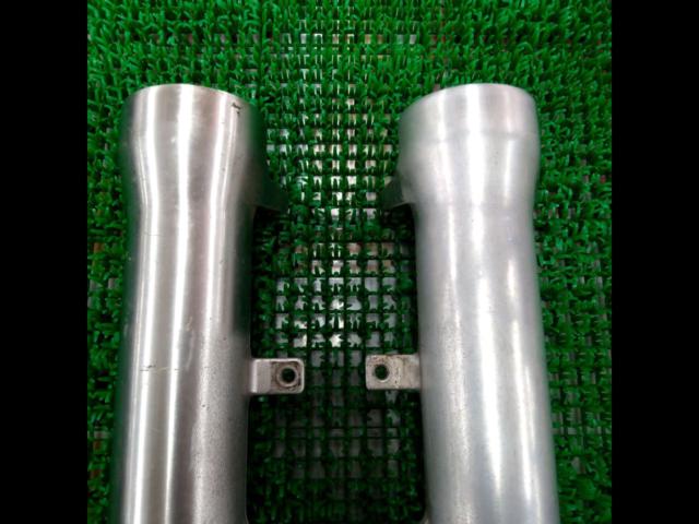 Slightly flawed genuine Suzuki outer tube
GSX400 impulse