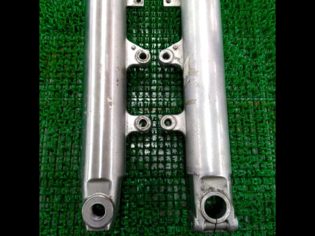 Slightly flawed genuine Suzuki outer tube
GSX400 impulse