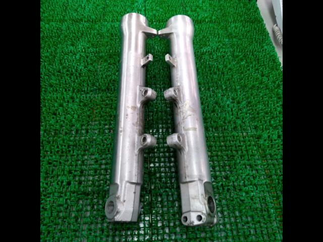 Slightly flawed genuine Suzuki outer tube
GSX400 impulse