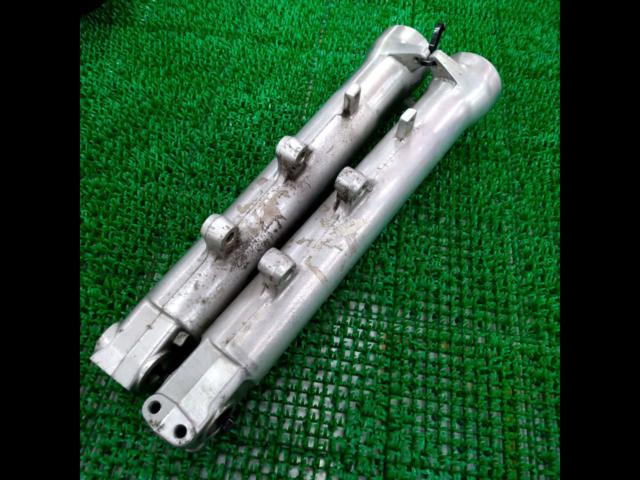 Slightly flawed genuine Suzuki outer tube
GSX400 impulse