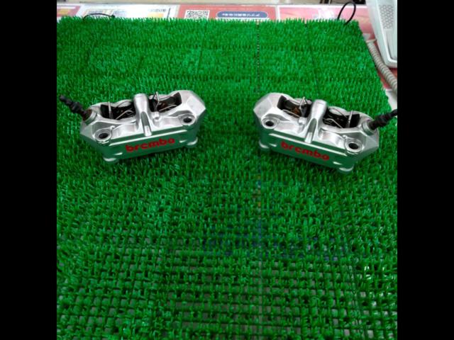 Genuine Ducati Brembo caliper set (left and right)
General-purpose 100mm pitch