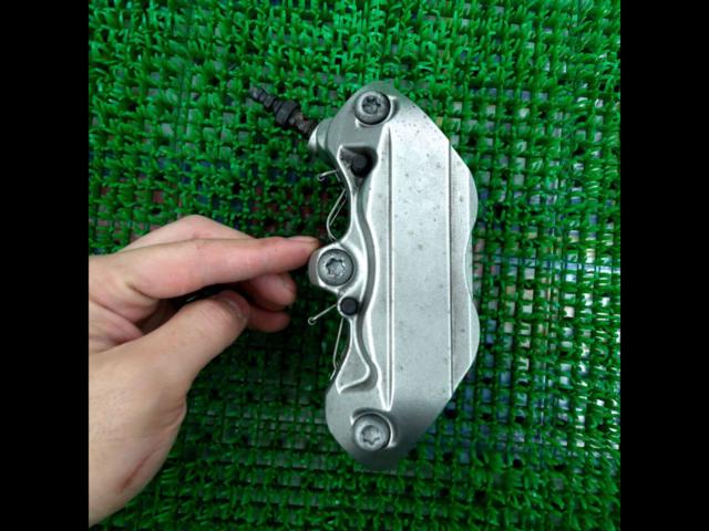 Genuine Ducati Brembo caliper set (left and right)
General-purpose 100mm pitch