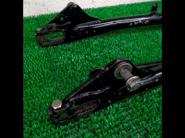 Genuine Suzuki swingarm
GSX250E