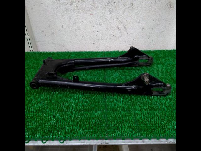 Genuine Suzuki swingarm
GSX250E