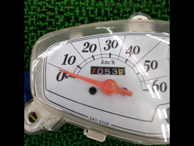 A slightly flawed genuine Suzuki meter.
Let's 4 (CA43A)