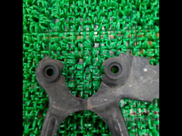 Genuine Yamaha meter bracket
YB-1