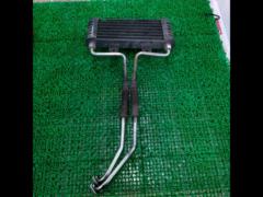 A Kawasaki genuine oil cooler with a minor issue.
Zephyr 400 ??