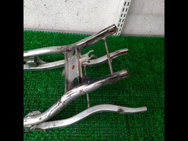 Genuine Honda seat rails
CBR250RR / MC22