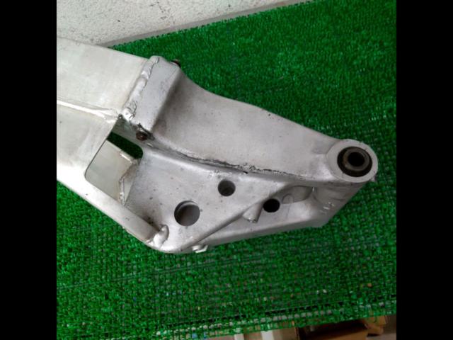 Genuine Honda swingarm
CBR250RR
/ MC22