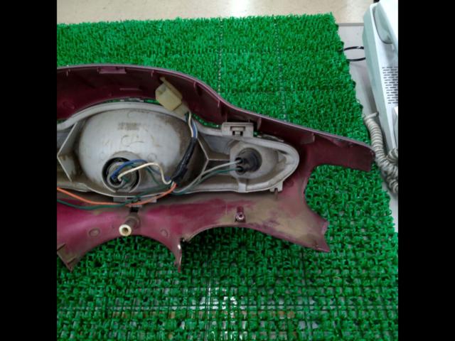 2-piece set of genuine Honda headlights (with minor defects)
DIO
FIT