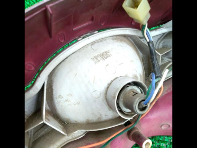 2-piece set of genuine Honda headlights (with minor defects)
DIO
FIT