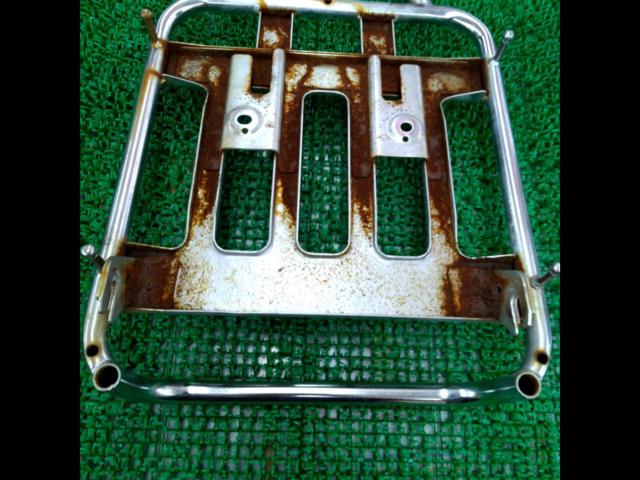 6HONDA Rear Carrier
Super Cub