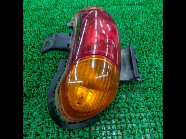 10 Slightly flawed genuine Honda taillights
DIO
FIT